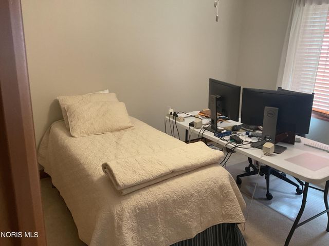 8464 Indian Lake Drive, Findlay, OH 45840