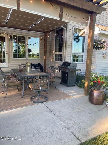 8464 Indian Lake Drive, Findlay, OH 45840