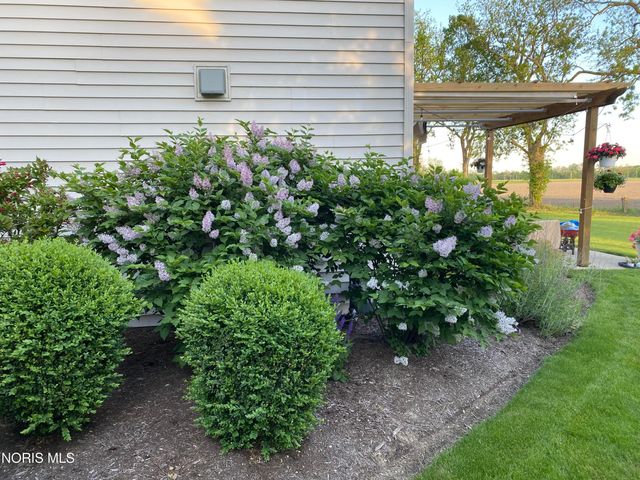 8464 Indian Lake Drive, Findlay, OH 45840