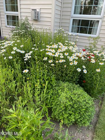 8464 Indian Lake Drive, Findlay, OH 45840