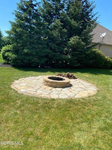 8464 Indian Lake Drive, Findlay, OH 45840