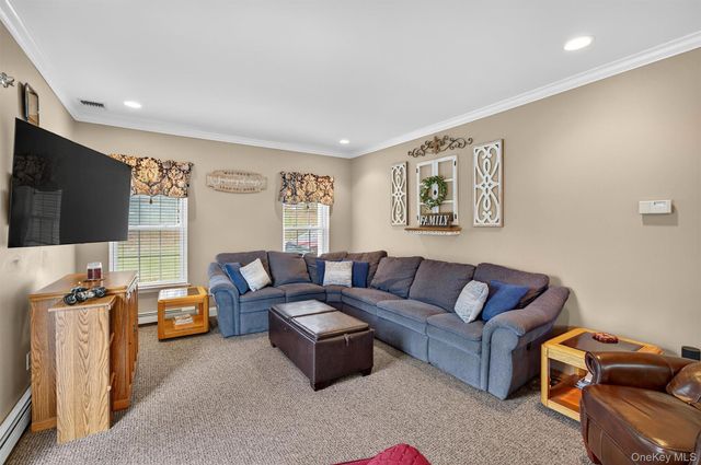 1 Fox Road, Florida, NY 10921