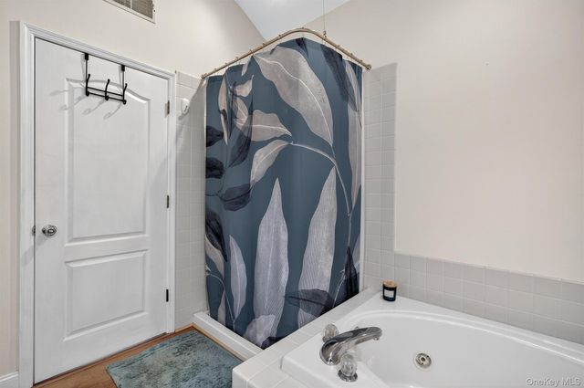 1 Fox Road, Florida, NY 10921