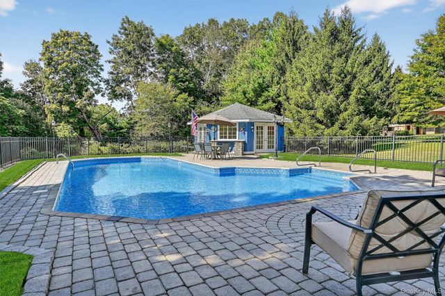 1 Fox Road, Florida, NY 10921