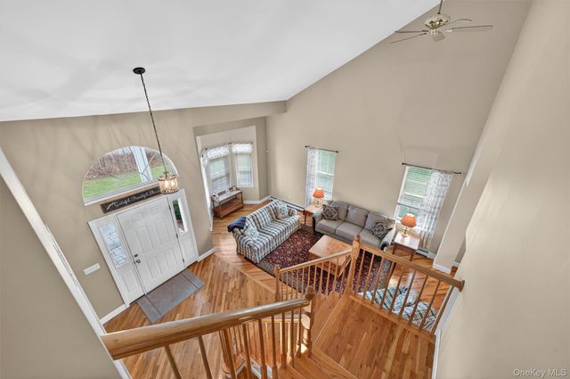 1 Fox Road, Florida, NY 10921