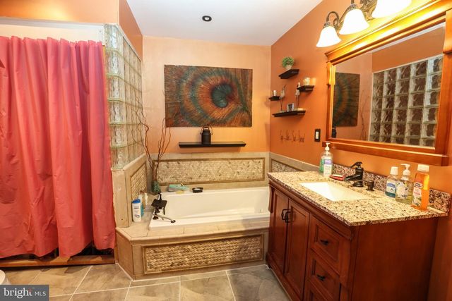1130 W NORWEGIAN ST, Pottsville, PA 17901
