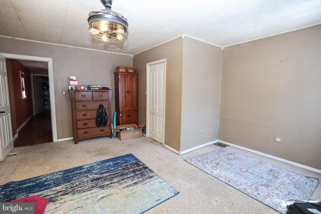 1130 W NORWEGIAN ST, Pottsville, PA 17901
