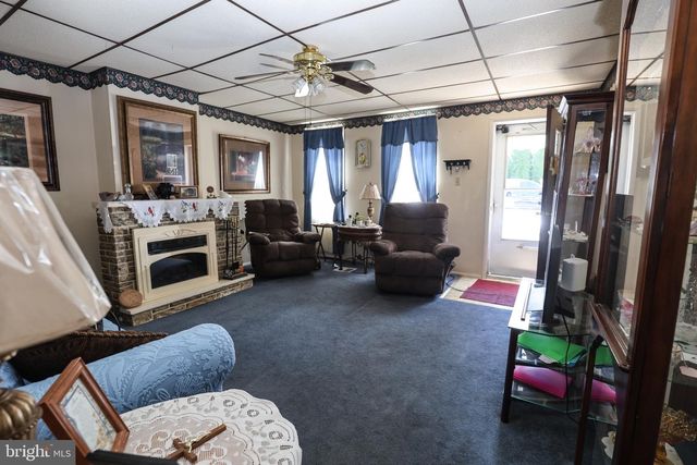 1130 W NORWEGIAN ST, Pottsville, PA 17901