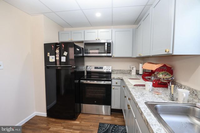 1130 W NORWEGIAN ST, Pottsville, PA 17901