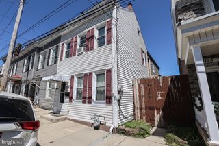 1130 W NORWEGIAN ST, Pottsville, PA 17901