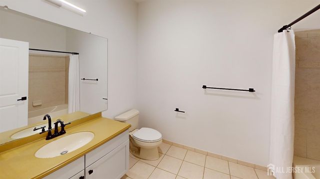 6406 Fernandez Court, Sayreville, NJ 08859