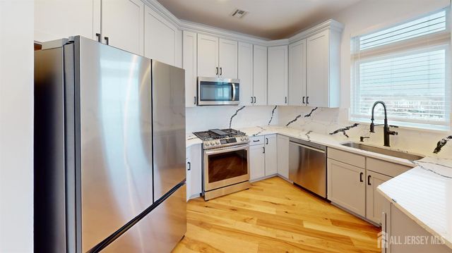 6406 Fernandez Court, Sayreville, NJ 08859