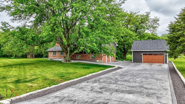 2531 E 1669th Road, Ottawa, IL 61350