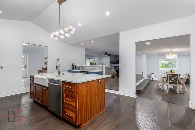 2531 E 1669th Road, Ottawa, IL 61350