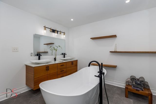 2531 E 1669th Road, Ottawa, IL 61350