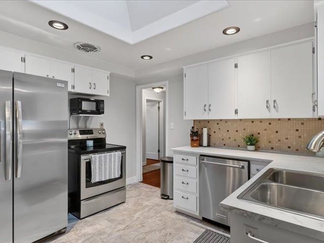 2704 W Hoffman Ave, Spokane, WA 99205