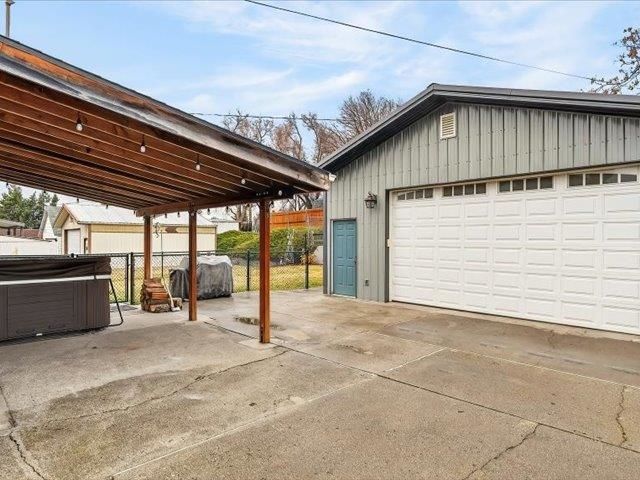 2704 W Hoffman Ave, Spokane, WA 99205