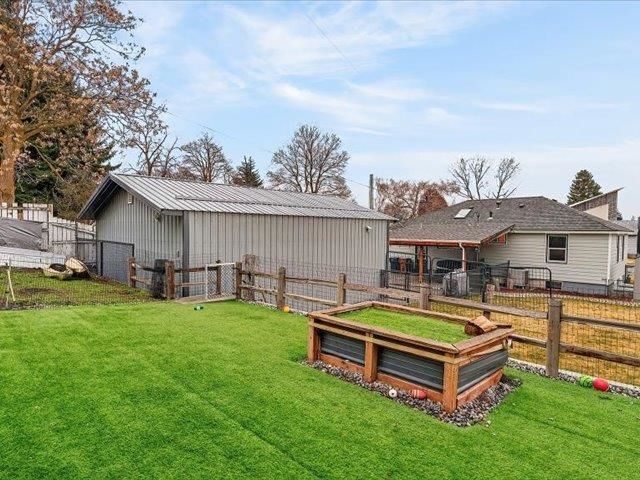 2704 W Hoffman Ave, Spokane, WA 99205