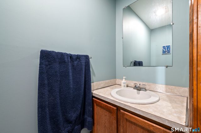 74-76 Bridle Path, Newington, CT 06111