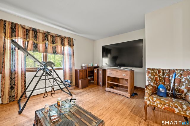 74-76 Bridle Path, Newington, CT 06111