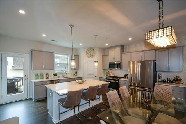 6605 Brooklyn Court SE, Mableton, GA 30126