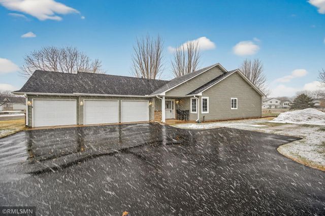 1843 Pioneer Lane, Centerville, MN 55038