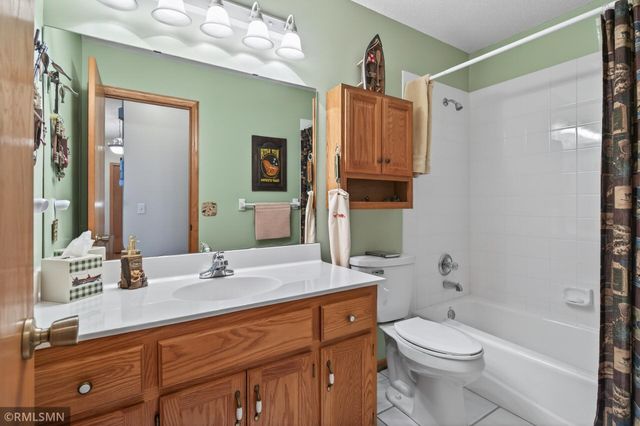 1843 Pioneer Lane, Centerville, MN 55038