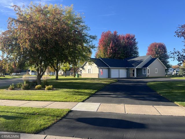 1843 Pioneer Lane, Centerville, MN 55038