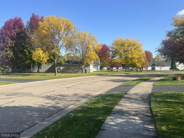 1843 Pioneer Lane, Centerville, MN 55038