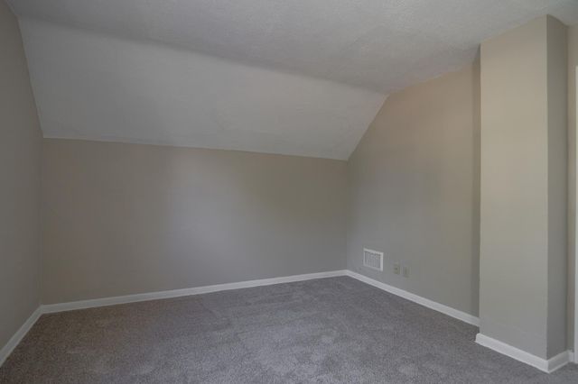 608 7th Avenue S, Hopkins, MN 55343