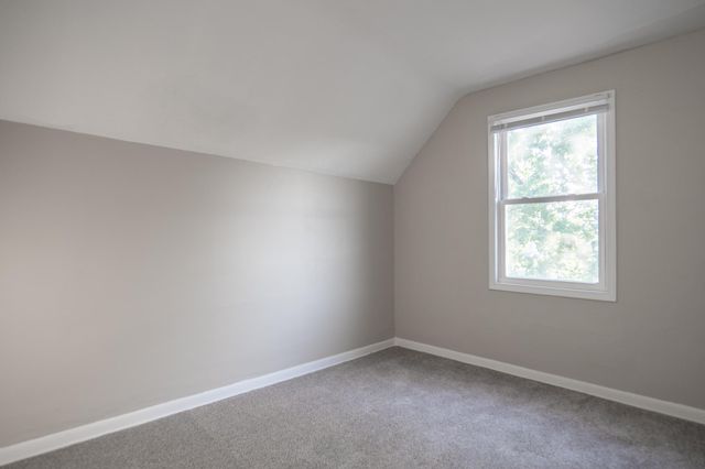 608 7th Avenue S, Hopkins, MN 55343