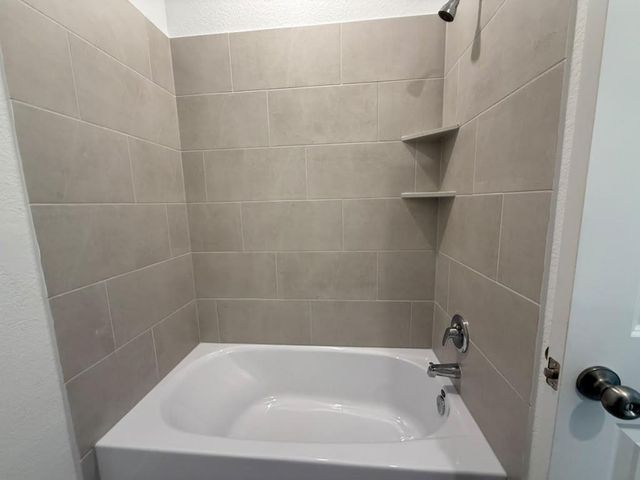 441 Sormonne LOOP, Kyle, TX 78640