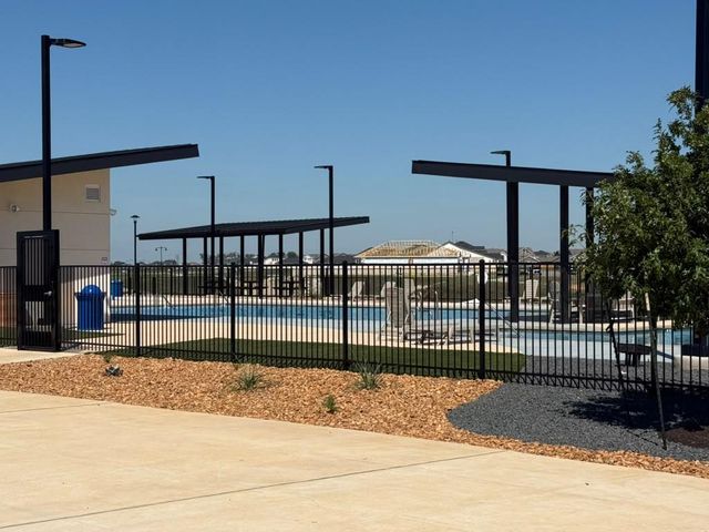 441 Sormonne LOOP, Kyle, TX 78640
