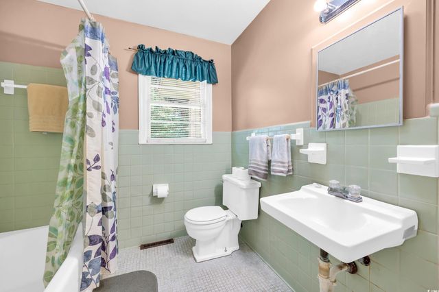 40 W Balsam St., Andrews, SC 29510