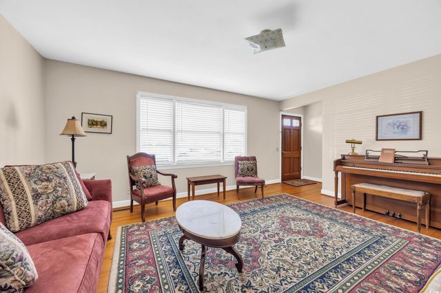 40 W Balsam St., Andrews, SC 29510