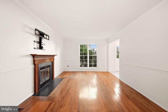 5986 POWELLS LANDING RD, Burke, VA 22015