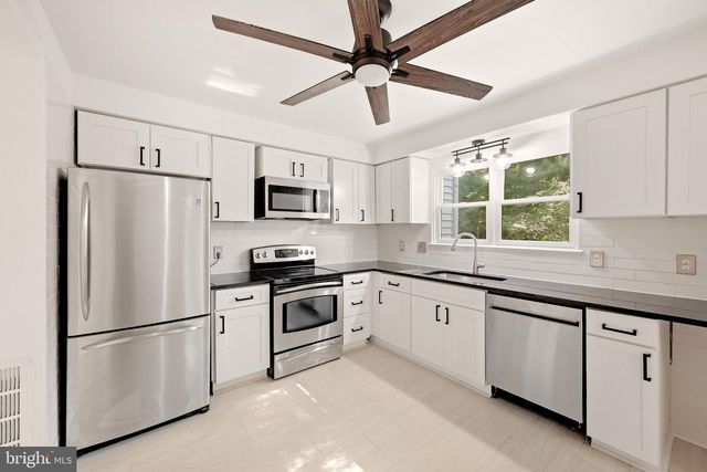 5986 POWELLS LANDING RD, Burke, VA 22015