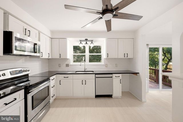 5986 POWELLS LANDING RD, Burke, VA 22015