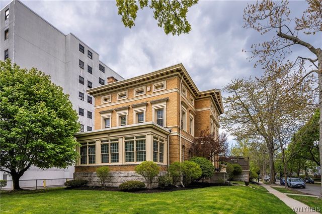325 Summer Street, Buffalo, NY 14222