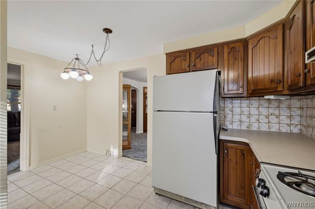 105 Burke Drive, Buffalo, NY 14215