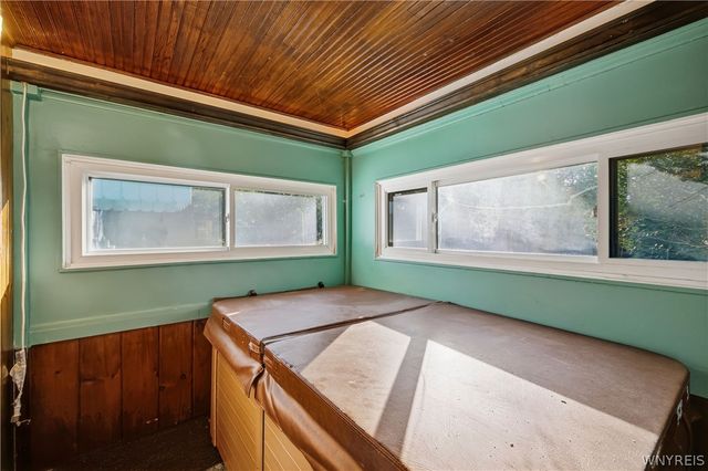 105 Burke Drive, Buffalo, NY 14215