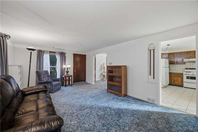105 Burke Drive, Buffalo, NY 14215