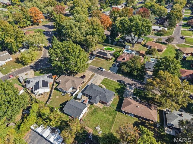 23 Buckingham Road, Belleville, IL 62226