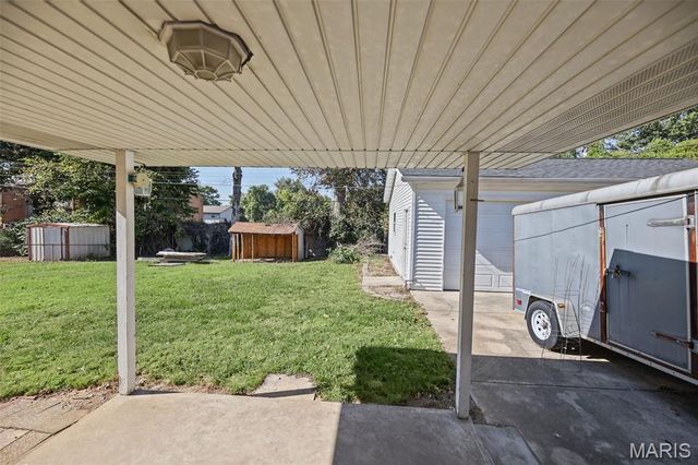 23 Buckingham Road, Belleville, IL 62226