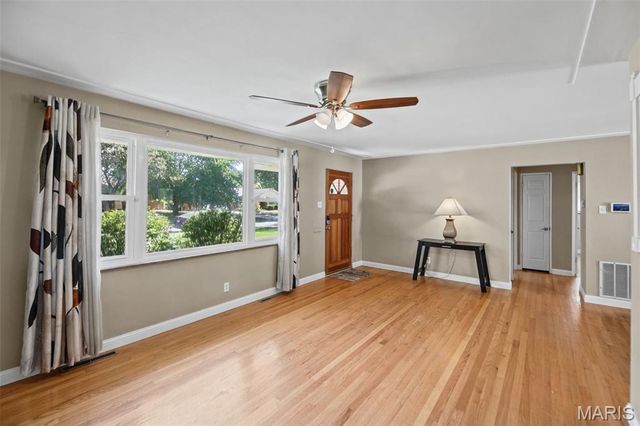23 Buckingham Road, Belleville, IL 62226