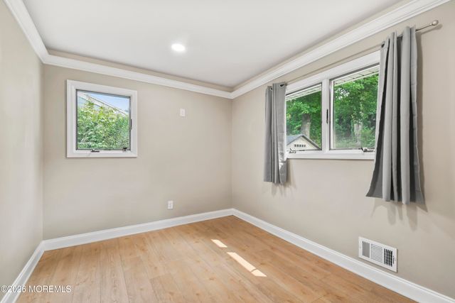 16 Venus Road, South Amboy, NJ 08879