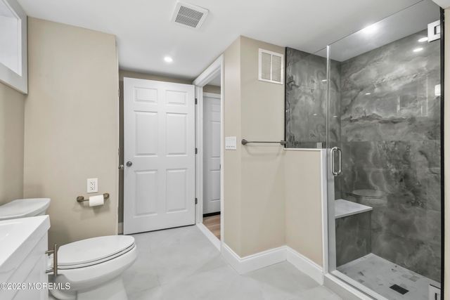 16 Venus Road, South Amboy, NJ 08879