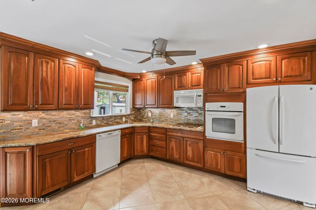 16 Venus Road, South Amboy, NJ 08879