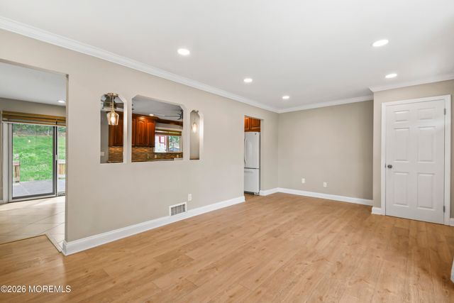 16 Venus Road, South Amboy, NJ 08879