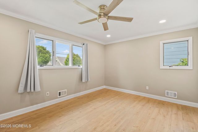 16 Venus Road, South Amboy, NJ 08879